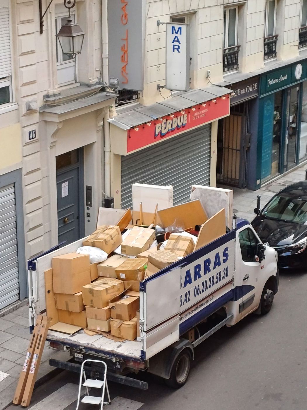 Véhicule d'intervention Bigues Bennes dans les Hauts-de-Seine
