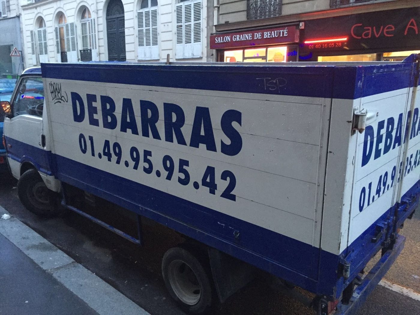 Évacuation d'encombrants à Paris