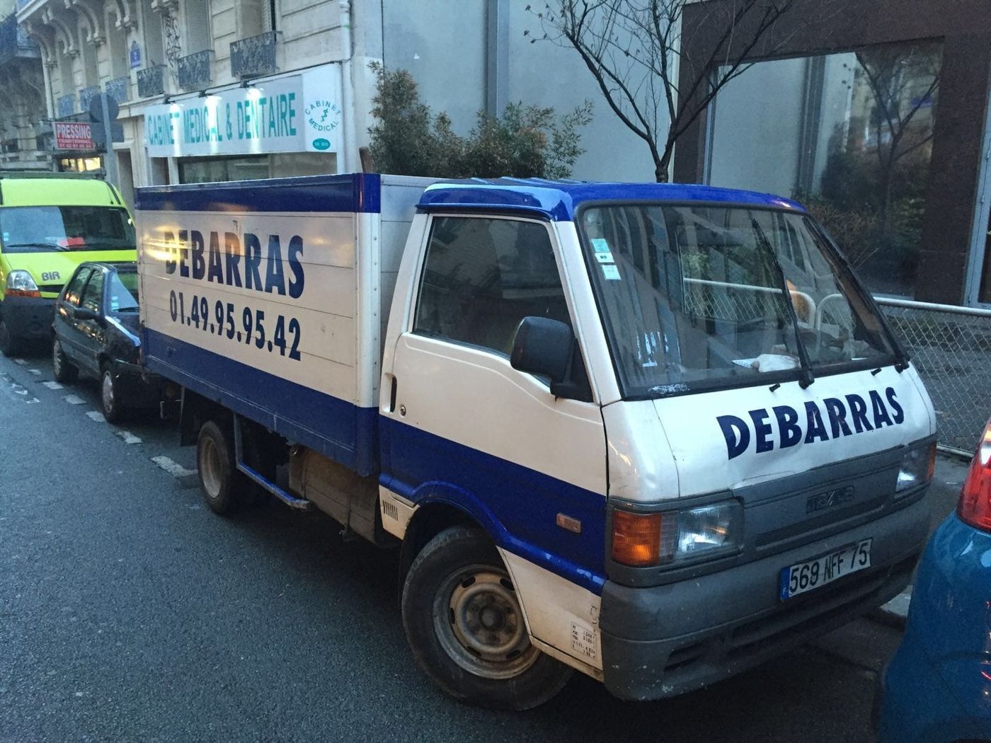 Débarras d'un espace encombré